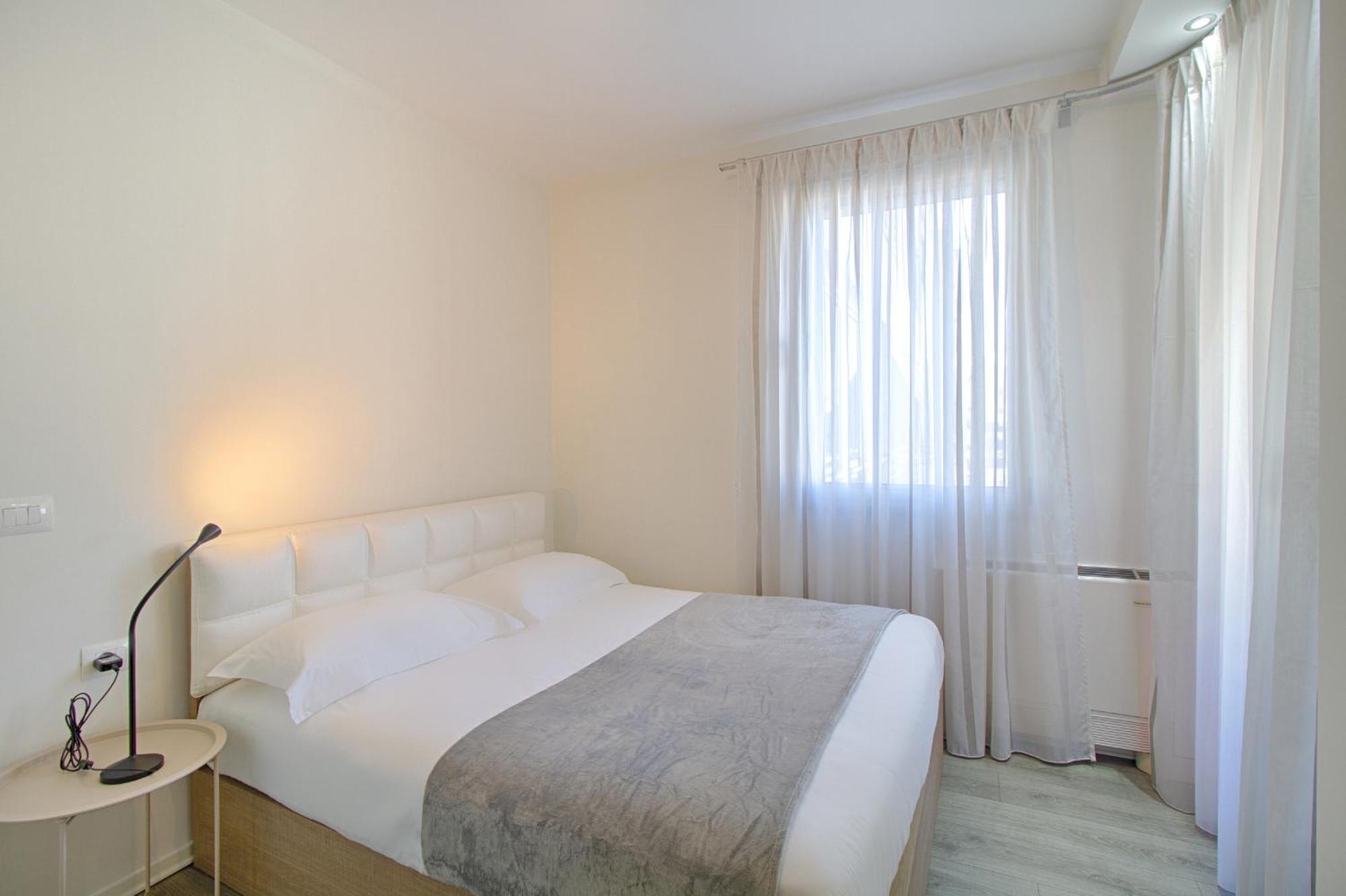The Rooms Serviced Apartments Tirana Exterior foto